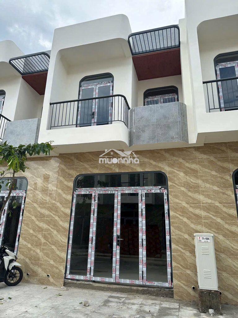 Nhà mới xây kế chợ trung tâm tp tân uyên - Ảnh 3