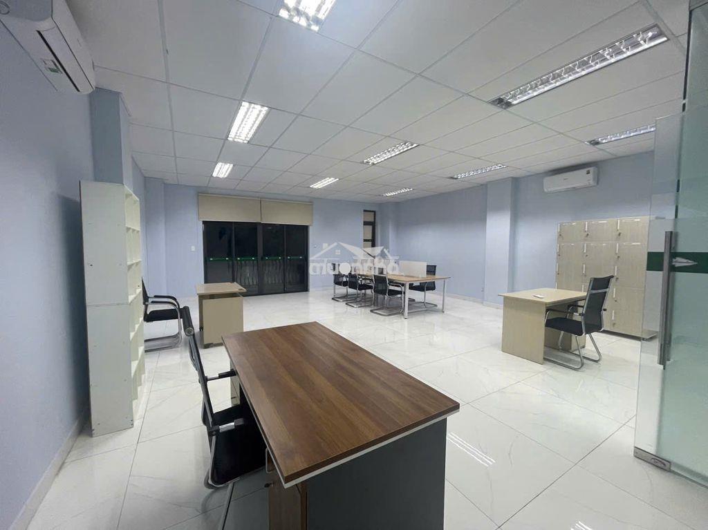 Văn phòng 80m2 vạn phúc, ngăn sẵn 2 phòng, có nội thất, hầm. chỉ 16 tr - 2