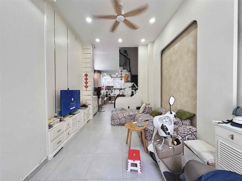 Bán nhà hxh thông huỳnh văn bánh phú nhuận, 45m2, lô góc 5 tầng