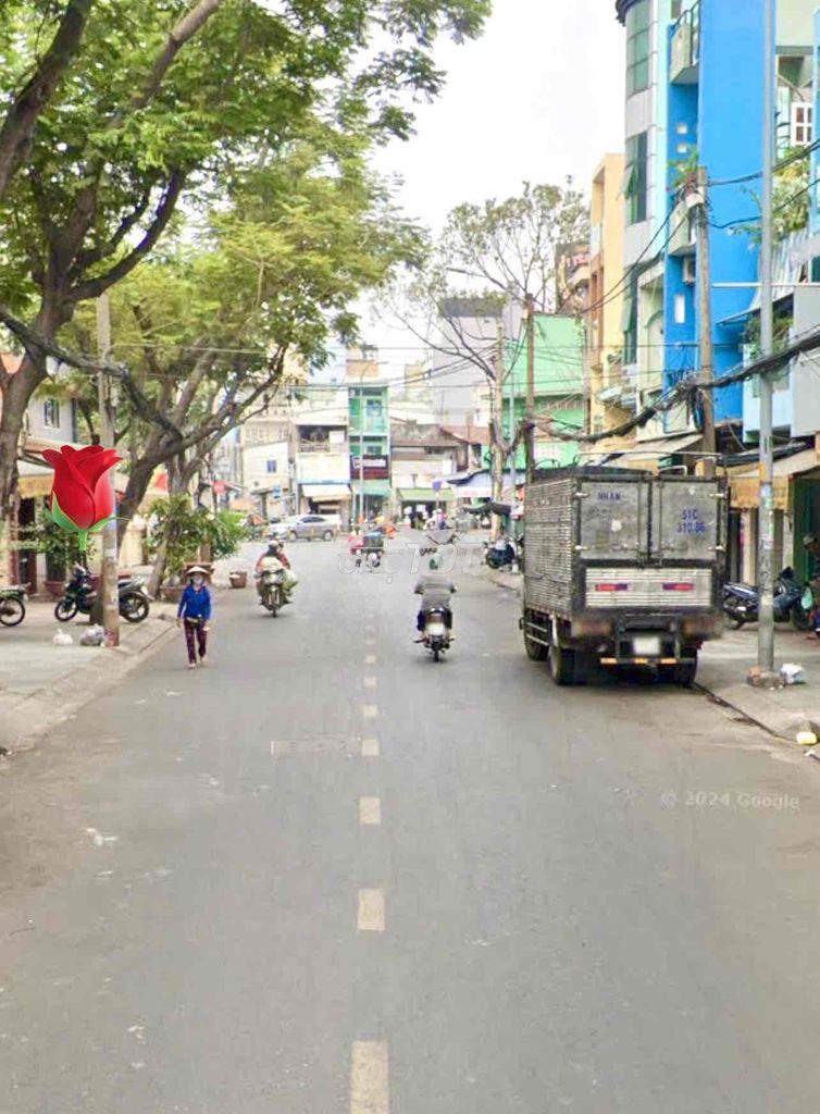 Bán nhà 3tầng btct , 72m2 , sát mặt tiền 3/2 quận 11 , hẻm thông - 3