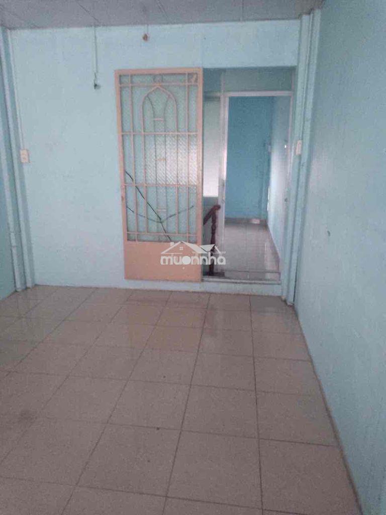 Cho thue dt -3x10-1lau-2p-2wc hem 5m dien chinh nuoc dach ấp 3vlb - 2