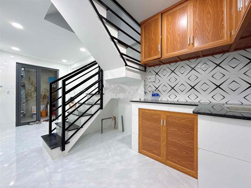 Q5- 3 tầng- cách mt 30m - 4 phòng ngủ🔍 3.1 tỷ