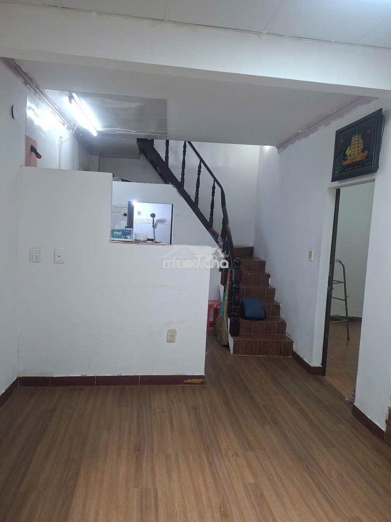 Cho thuê nhà riêng hẻm 33 lý chiêu hoàng ,1 trệt 1 lầu, stsd 72m² - 3
