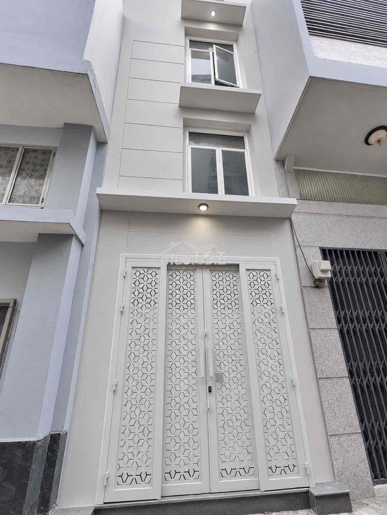 Bán nhà nguyễn tiểu la/ 4tầng/ xe hơi/5.xty