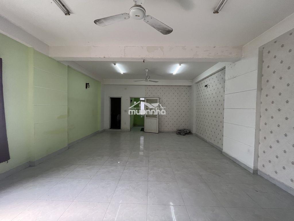 Cho thuê nhà trệt lầu tum ngay siêu thị bigc go đông hoà dĩ an - 2