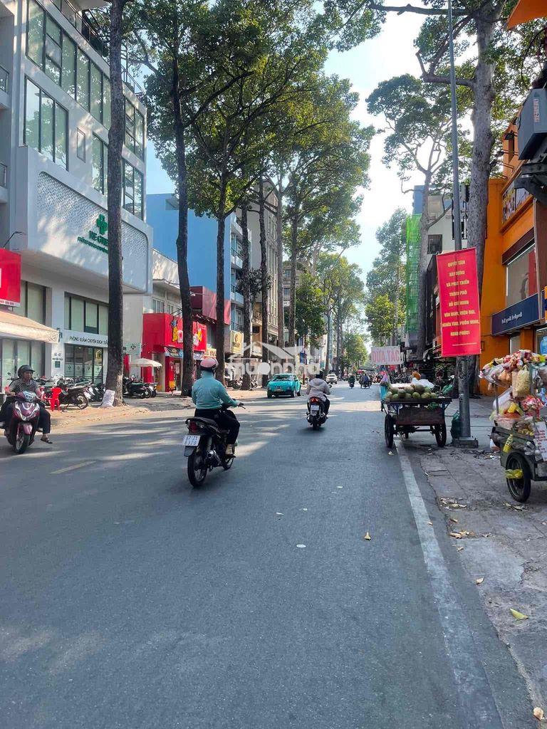 Bán nhà 2 tầng gần đường vĩnh hội. vào ở ngay.