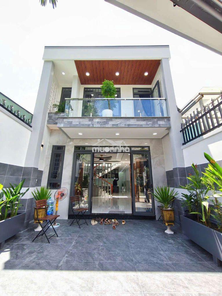 Nhà bán hbchanh ,thủ đức