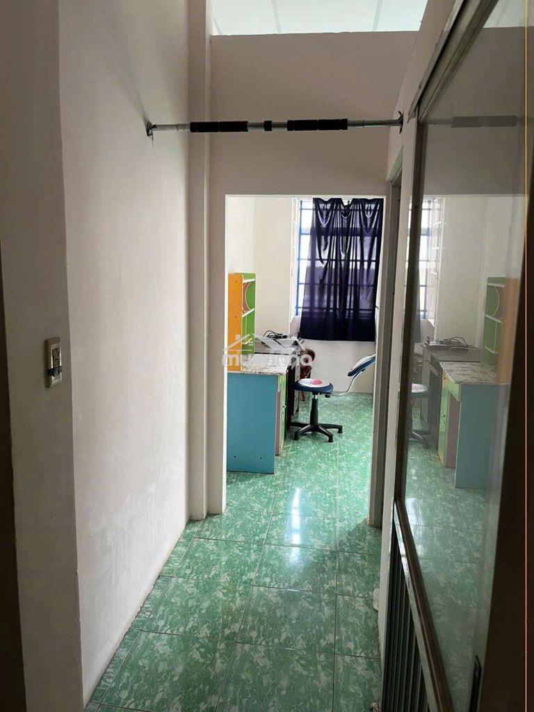 Cho thuê nhà hẽm 2m lưu hữu phước. có nội thất. dt 4x7 giá 6tr5 - 3