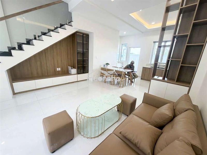 Cho thuê nhà phố suncasa 1
hòa phú 