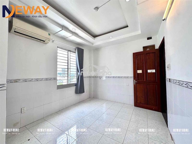 Còn vài phòng cho sinh viên có cửa sổ trời gần tdtu, ufm