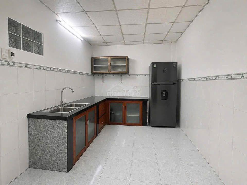 Shr đường tân xuân 3, gần tô ký, 4x14m, 3 phòng ngủ - 4