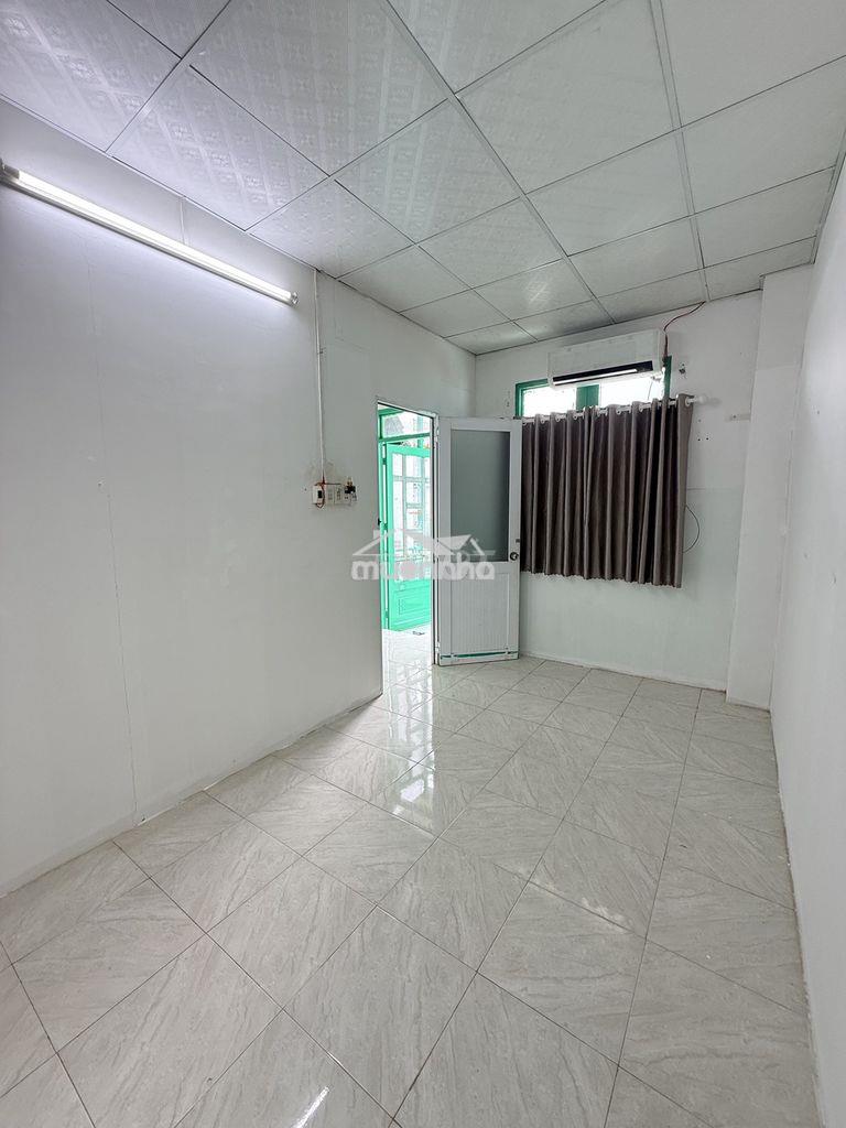 Cho thuê tầng 1 có 2 phòng ngủ - 2