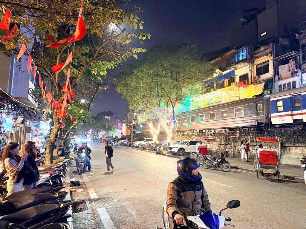 Bán nhà phố phùng hưng quận hoàn kiếm tầng 2 - 55m - 4