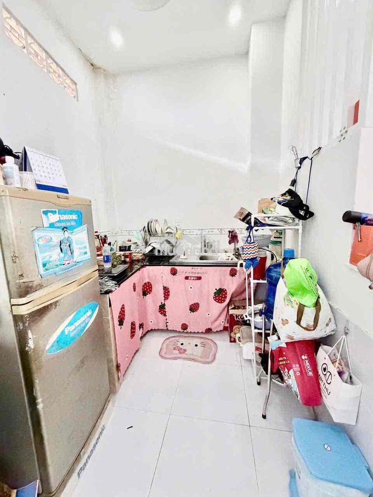 Nhà thống nhất gò vấp nhỉnh 2 tỷ - 3