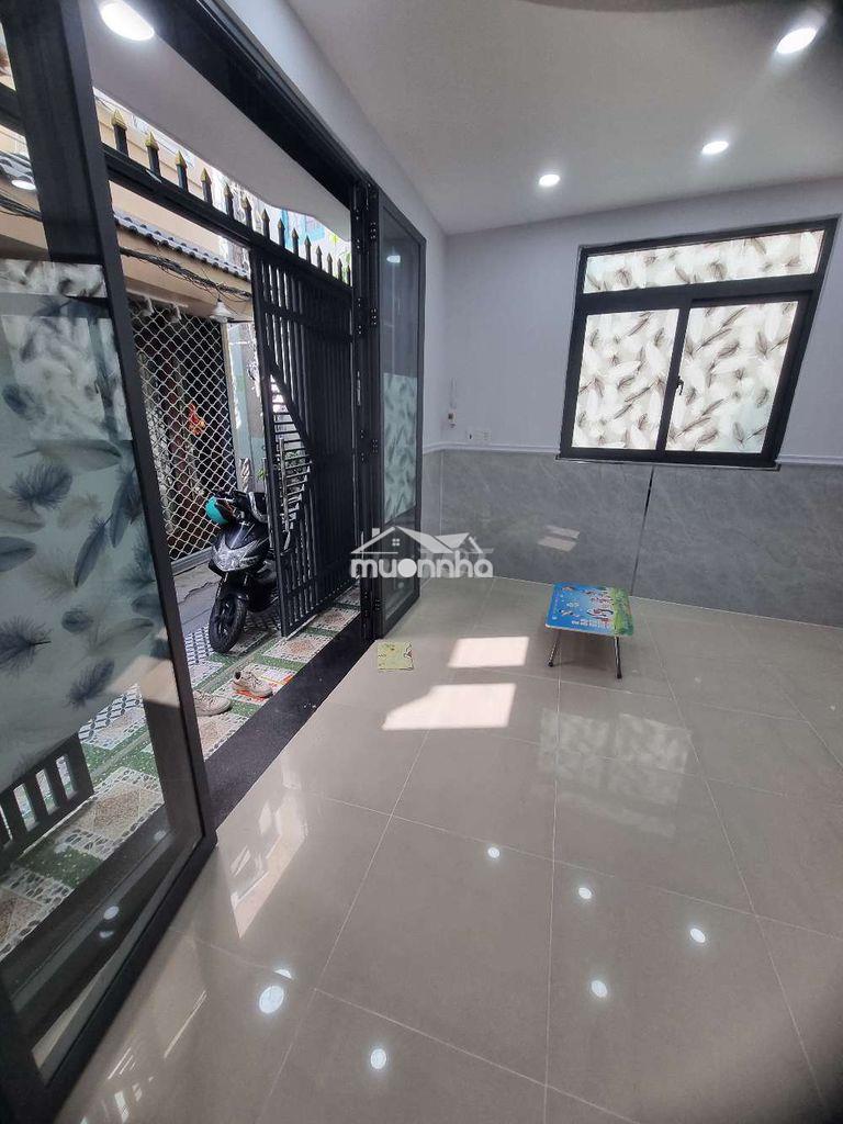 Chỉ 4 ty6 . nhà sổ riêng 5 x 9m 2 tầng . đường nguyễn thị xếu .q7 - 2