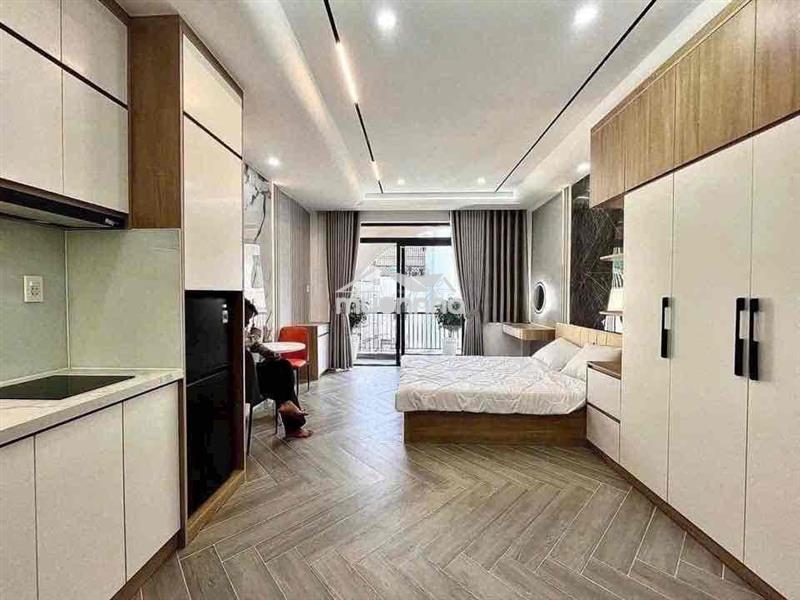 Studio rộng 37m2 ban công lớn tone gỗ tại nguyễn văn thương gần metro