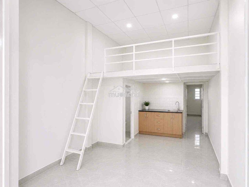 Ban công cửa sổ trời ngay dương quảng hàm - Ảnh 3