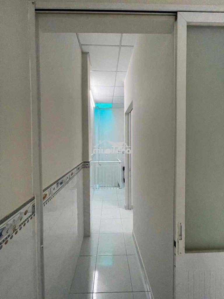 Bán nhà lạc long quân-sát âu cơ--2 tầng-sát mt-27m2-2.7 tỷ - Ảnh 3