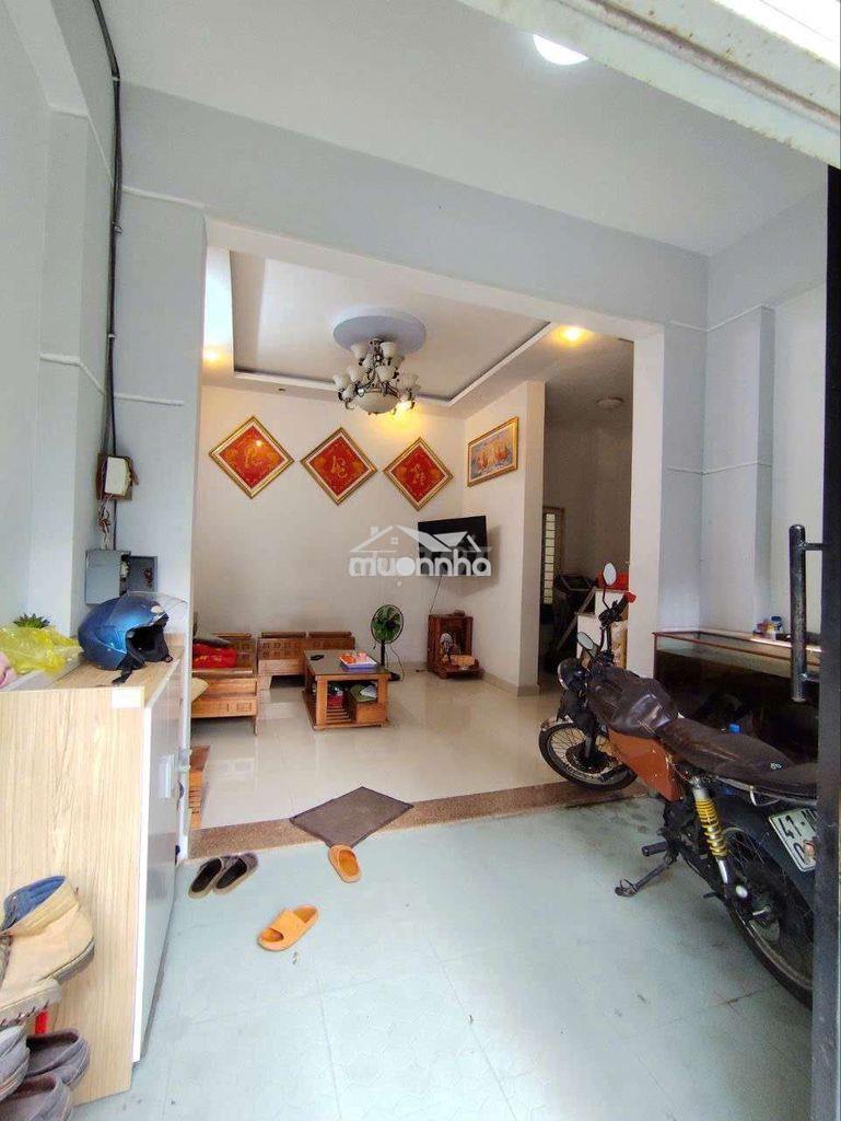 Nhà trệt 2 lầu - Ảnh 3
