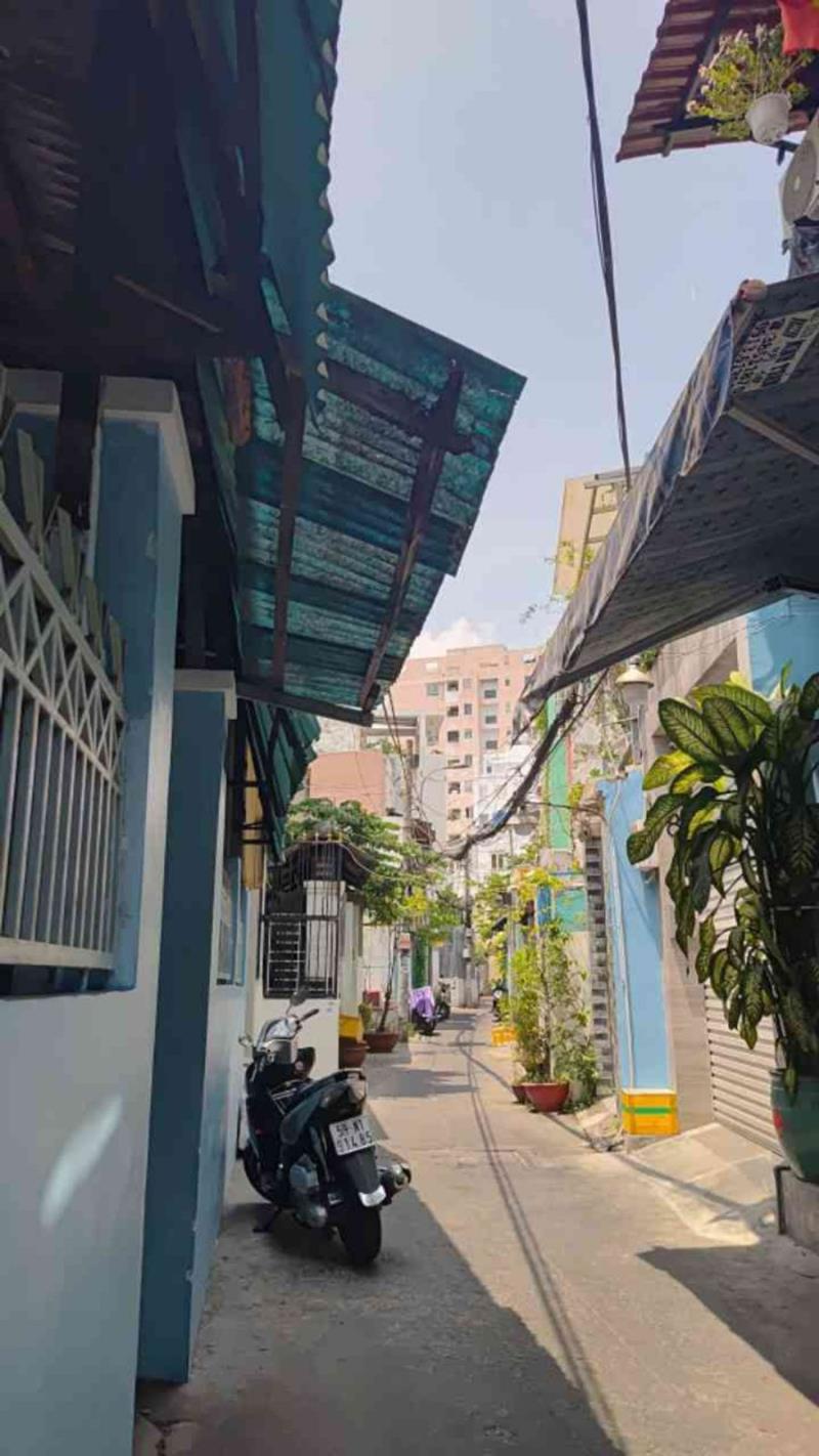 Ngay trường cao đẳng kinh tế kỹ thuật - nguyễn văn luông - q.6 - dt:37m2 - 5 tỷ 2