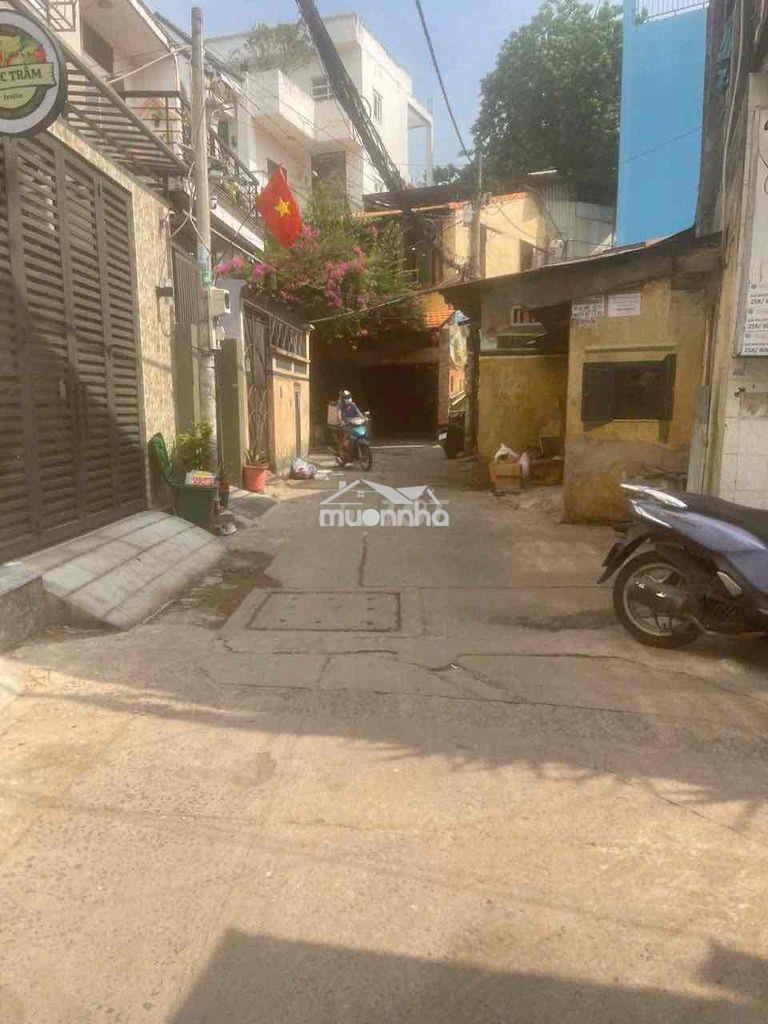 Cho thuê nguyên căn nhà đươfng nguyễn xí  bình lợi trung  p13 củ