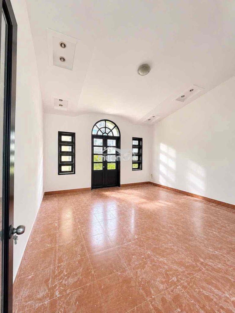 Biệt thự đối diện công viên khu tên lửa 200m2 7 phòng - 3