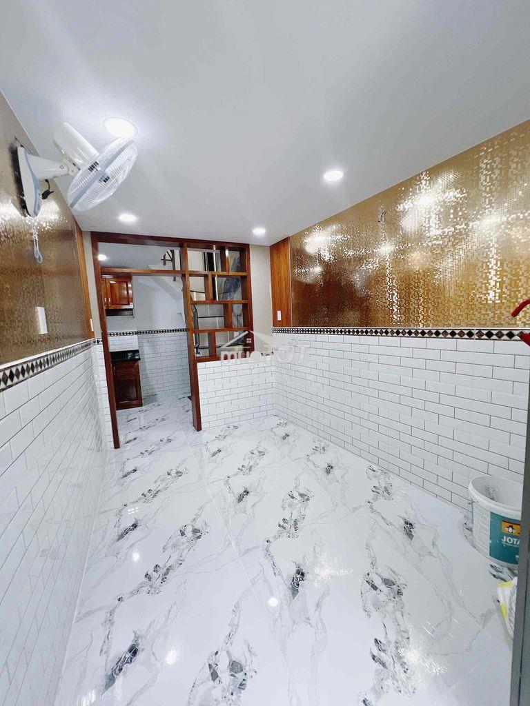 Nhà đẹp q4 tphcm - Ảnh 2