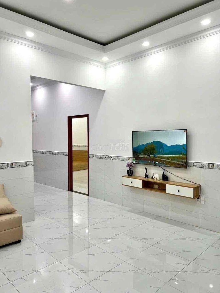 Nhà có nội thất 95m2 nở hậu 8m hẻm huỳnh tấn phát quận 7 - Ảnh 4