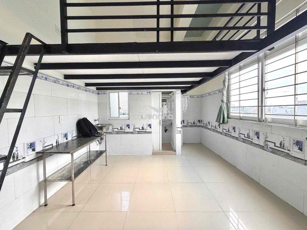 Phòng trọ giá rẻ gác cao 2m ngay hoàng hoa thám giám giảm mạnh chỉ co - Ảnh 2