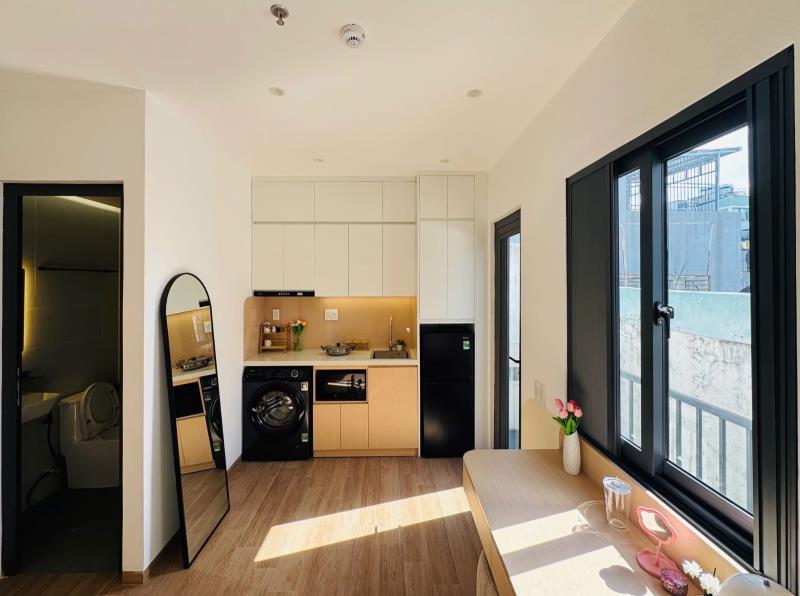 Cho thuê studio ban công 25m2 new 100% có thang máy ngay chợ bà chiểu - trường đại học văn lang - học viện cán bộ tphcm