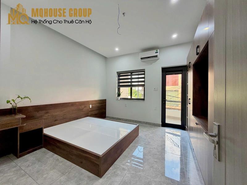 Sẵn 1pn ban công 50m2 có thang máy ngay cv hoàng văn thụ