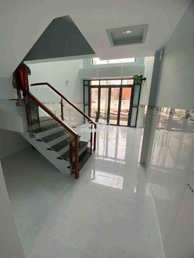 Bán nhà tân bình hxh lạc long quân5 tầng 52m2 chỉ 10.8 tỷ - Ảnh 2
