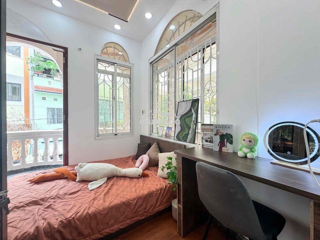 Chính chủ chothuee 2pn mới tinh 100% ban công - Ảnh 3