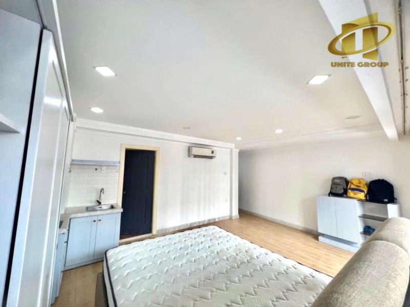 Phòng full nội thấy ban công 40m2 xô viết nghệ tĩnh bình thạnh có thang máy