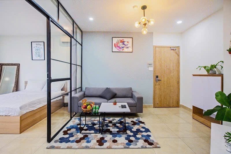 Thuê ngay căn hộ tách bếp thoáng mát 50m2 luxury sát q1 an ninh cao - Ảnh 3