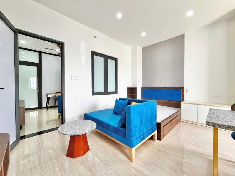 Cho thuê 1pn ban công 40m2 có máy giặt riêng ngay chợ bà chiểu - đại học văn lang - cầu bình lợi