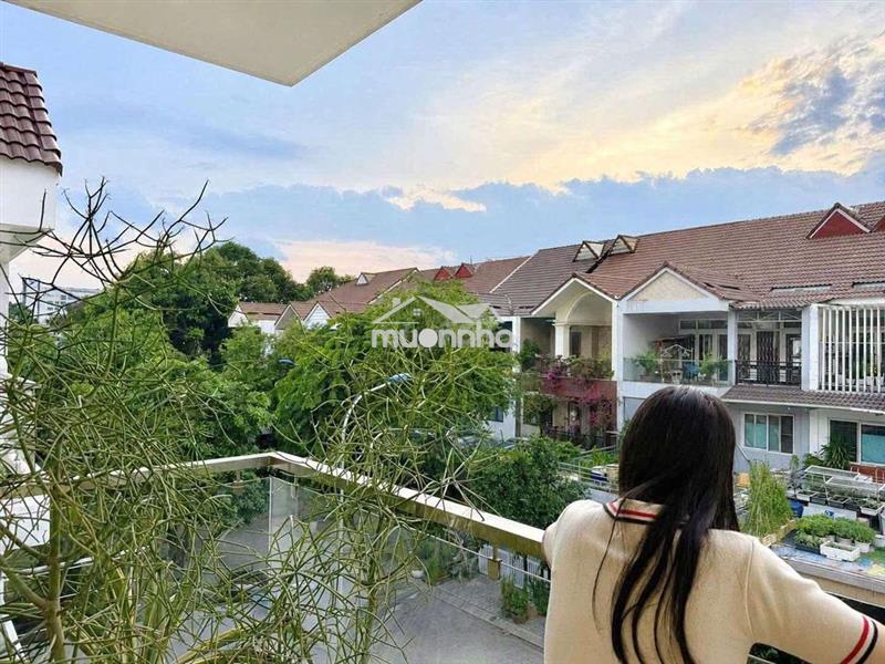 Nhà phố khu jamona home resort