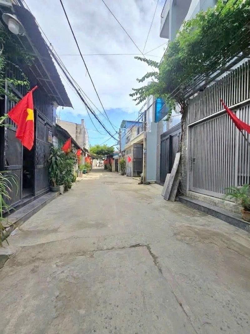 Bán nhà 3 tầng 5,2 x 19 hẻm 6m tân thới hiệp 21, trung tâm q12, kế bên gò vấp