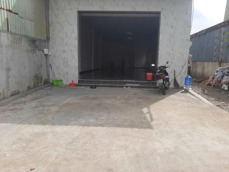 Cho thuê nhà 231m2 mặt tiền đường nguyễn cửu phú, tân nhựt, làm văn phòng/kho chứa hàng/bưu cục giao nhận rất tốt