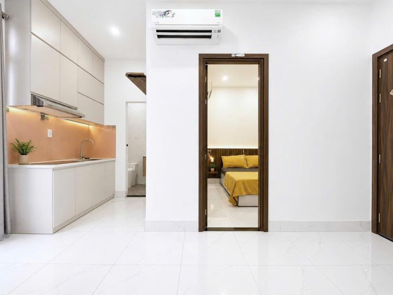 Thuê ngay căn hộ ban công tách bếp riêng biệt 45m2 rộng thoáng sát q1 thuận tiện di chuyển an ninh - Ảnh 3