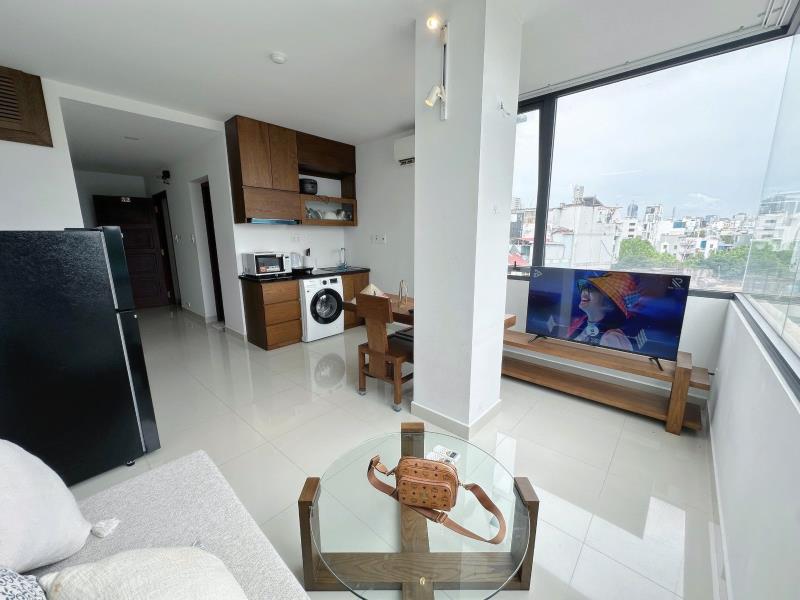 Cho thuê căn hộ 2pn rộng 70m2 máy giặt riêng ngay cầu công lý - ngã tư phú nhuận - công viên hoàng văn thụ