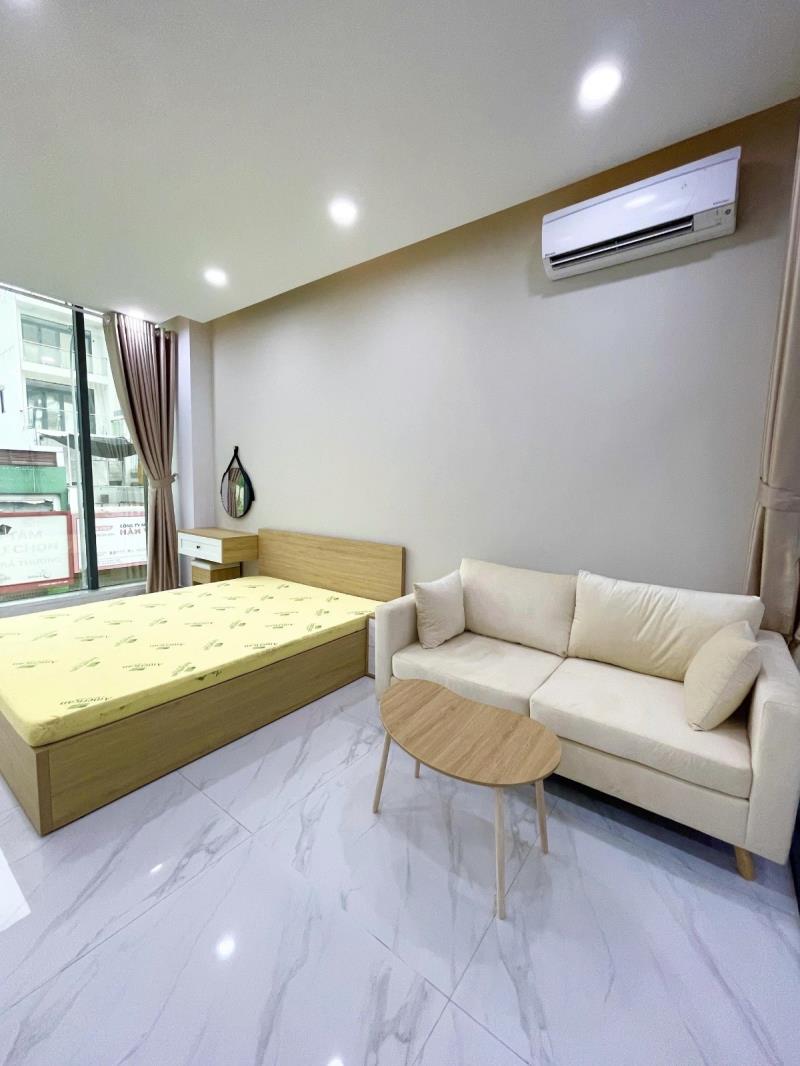 Căn hộ ban công full nội thất, rộng rãi, thoáng mát, phù hợp cho gia đình, nhóm bạn khu vực tân bình, tiện đường sang tân phú, gần sân bay tân sơn nhất, công viên hoàng văn thụ,… - Ảnh 4