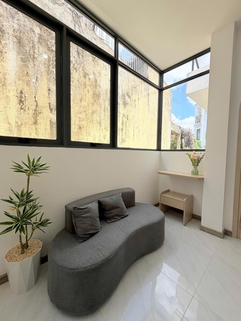 Cho thuê căn hộ cửa sổ thoáng đẹp full nội thất đường tăng bạt hổ, bình thạnh - gần văn lang, iuh - Ảnh 2