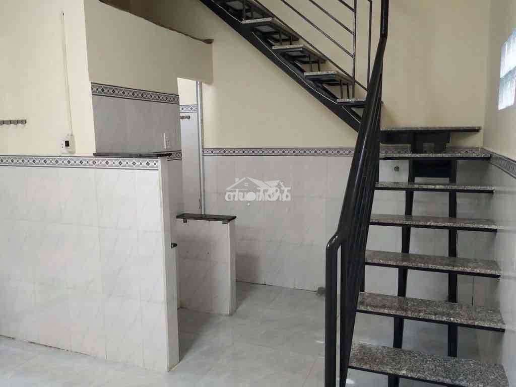 Cho thuê nhà vị trí thuận lợi yên tĩnh ô tô tận nhà - 3