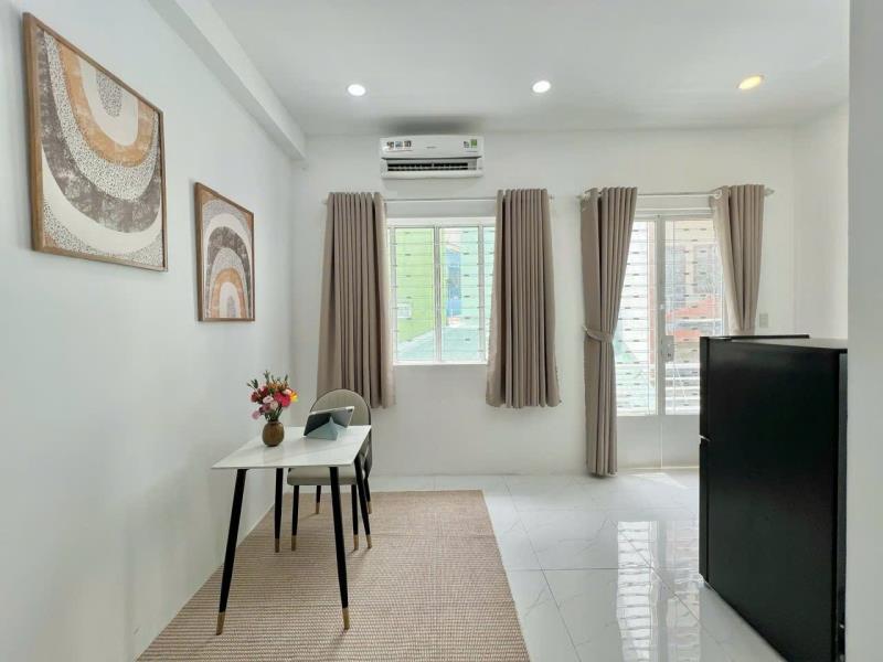 Phòng trọ 1pn ban công gần hutech, uef, vlu – lê quang định bình thạnh