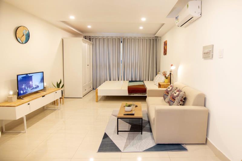 Cho thuê căn hộ 39m2 có cửa sổ & tv | gần cầu hoàng hoa thám & phan xích long - Ảnh 3