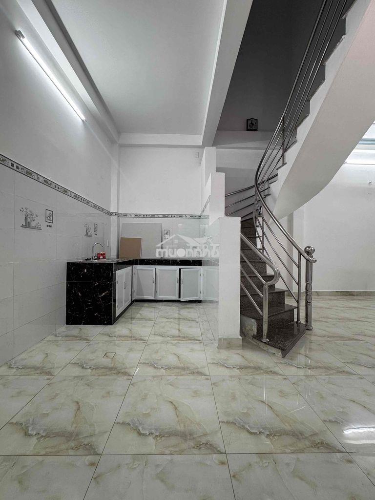 Nhà cách công viên làng hoa 150m, 2 tầng 5.5x9, 20m ra hẻm ô tô - Ảnh 2