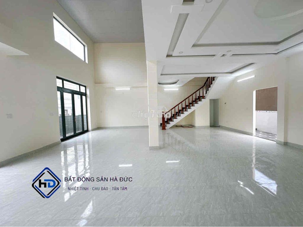 Nhà đúc lửng 10x15 mới đẹp hẻm xe hơi thông giáp quận 12 - Ảnh 2