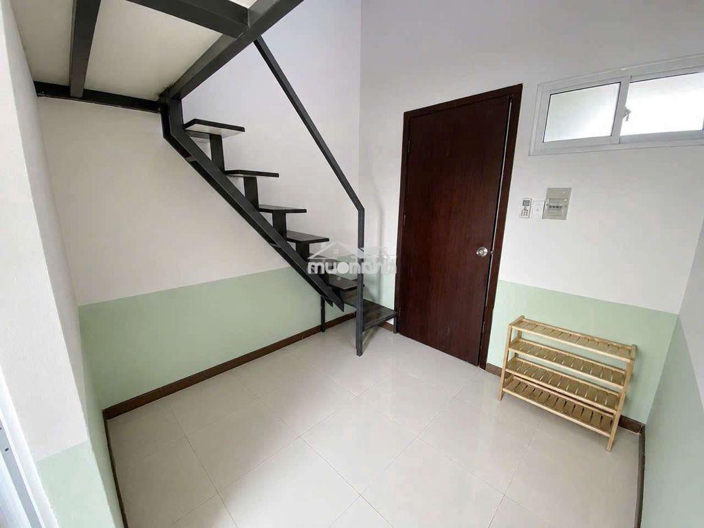 Phòng trọ đẹp có gác, tòa nhà thang máy ngay cầu tân thuận, ufm, nttu - Ảnh 2