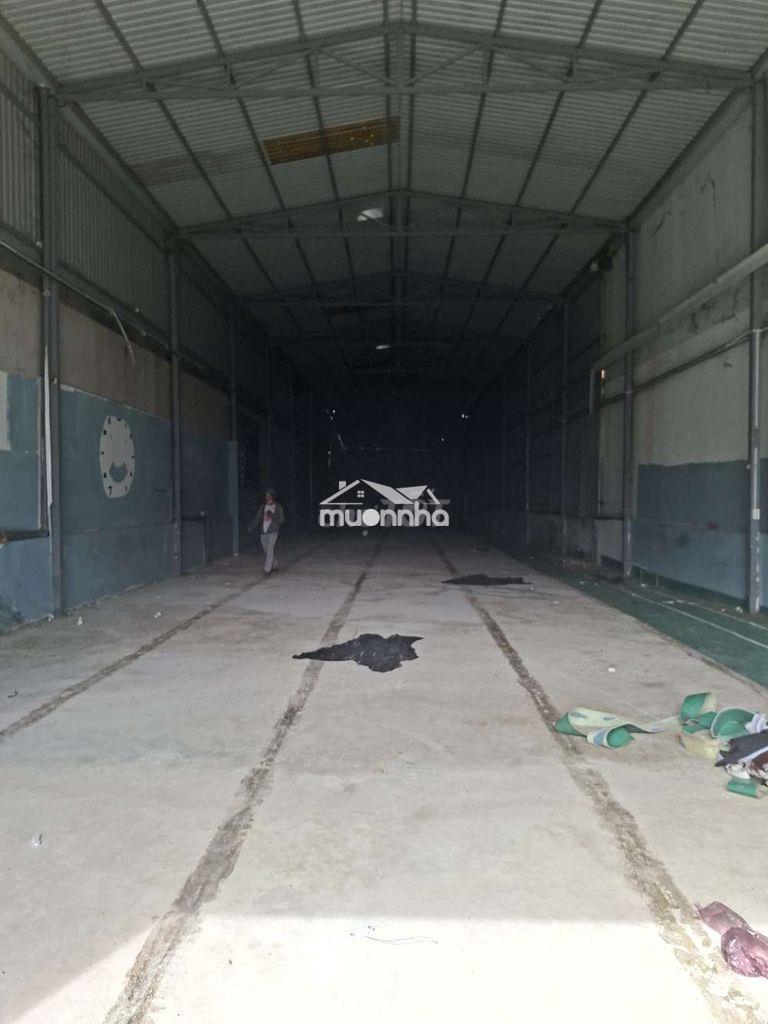 Cho thuê kho ngã tư ga 420m2 26tr - Ảnh 2